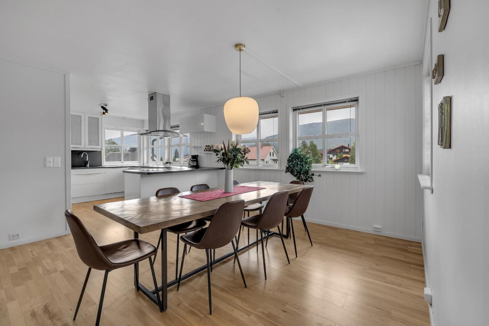Central Large Modern House With A View Tromsø Dış mekan fotoğraf